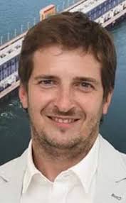 Etiqueta "Cacho" en La Nación