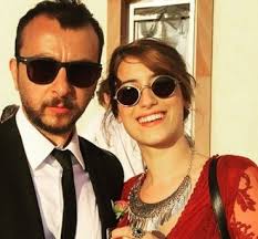 Ali atay isimli sanatçının kariyerini keşfet. Hazal Kaya And Ali Atay Photos News And Videos Trivia And Quotes Famousfix