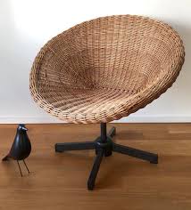 70er Jahre Korbsessel Rattan Sessel Mit Drehfuss Ohne Etsy Korbsessel Rattan Sessel Korbstuhle