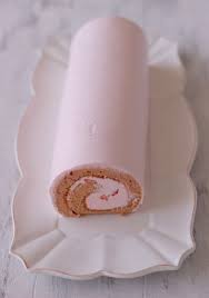 フランボワーズのひな祭りロールケーキ あいりおー お菓子 パンのレシピや作り方 cotta コッタ レシピ ひな祭り ケーキ フランボワーズ