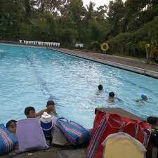 Telaga biru cisoka, begitu namanya, berlokasi di dusun cigaru, desa cisoka, kecamatan cisoka, tangerang, banten. Telaga Biru Sc Pool
