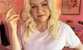 Meet Annie Legault: Textil artist