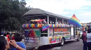 Cartel oficial de la marcha del orgullo lgbt de la ciudad de méxico 2021. Iniciando La Marcha Gay En Cali Colombia Youtube