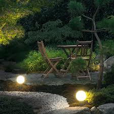 Gartenbeleuchtung kommt in vielen varianten daher. Designer Gartenbeleuchtung Gartenlampen Kaufen Bei Light11 De
