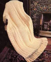 Here's something fast and fun for the double crochet lovers out there! Pin On Knitted Afghans And Pillows