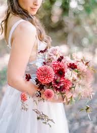 Are you planning an autumn wedding? An Intimate Wedding In Napa Painted In Every Shade Of Wine From Burgundy To Champagne In 2020 Wedding Flowers Bridal Bouquets Intimate Wedding Pretty Wedding Bouquet