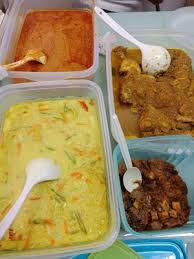 Celebrate hari raya puasa with some of these scrumptious recipes march 3, 2020 whip up one of these delicious malay and indonesian dishes for your family for weeknight dinners or altogether as a feast over the weekend. Jamuan Hari Raya Di Pejabat Dengan Laksa Johor Dan Rendang Ayam Cili Padi Koleksi Resepi Mudah