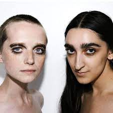 Gucci'nin yeni marka yüzü olarak seçtiği model gündeme oturdu. Gucci Nin Yeni Mankeni Armine Harutyunyan A Photoshop La Estetik Yaptilar Haberler Magazin
