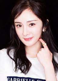 杨幂绣春刀修罗战场 美图来咯 今天的首映礼关于北斋与沈炼的情感 我幂有很多自己的解读 不是儿女情长那么简单 想爱但也不能爱 而且两个人都对对方有意思 但是都不知道叫什么 允悲 允悲 允悲 art of beauty cartoon girl drawing asian beauty