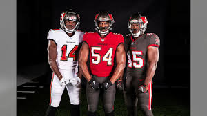 S S Mailbag New Uniforms And New Bucs