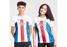 Palace revealed their new third kit earlier this week, and the design has been likened to. Crystal Palace Kits Best 2021 22 Shirt Deals