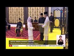Based on an official statement from the prime minister's office, the swearing in ceremony and handing over the letter of appointment before the. N8 Datuk Tengku Maimun Tuan Mat Terima Surat Cara Pelantikan Ketua Hakim Negara 6 Mei 2019 Youtube