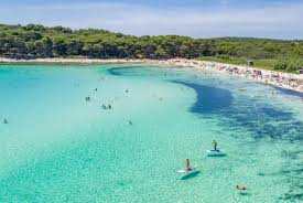 It is known to be an island where you can really let go, embrace nature sakarun is a breathtaking and unusual beach in croatia; Top 5 Der Schonsten Strande In Kroatien Adriatic Luxury Villas