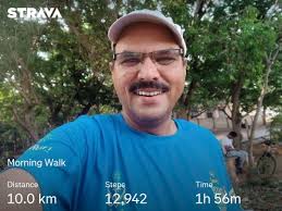 Hey there Carly! What is in a breakfast cookie?