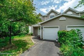 Real Estate agent near Clifton Park , NY 12065