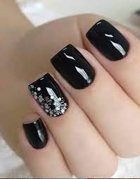 Today, nail art exists everywhere and with lots of diy nail art products, it's become very difficult to select which nail art to try. 58 Susse Und Elegante Schwarze Acrylnagel Design Ideen Fur Kurze Nagel Nails Art Ideas Acrylnagel Black Nail Designs Black Gel Nails Matte Nails Design