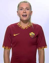 Ada martine stolsmo hegerberg (born 10 july 1995) is a norwegian professional footballer who plays as a striker for the division 1 féminine club olympique lyonnais. Andrine Hegerberg Andrine Stolsmo Hegerberg