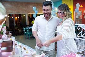 Nascido em goiânia, o cantor tem 26 anos . Marilia Mendonca Da A Luz Leo Seu Primeiro Filho Com Murilo Huff Ele E Lindo 16 12 2019 Fofices F5