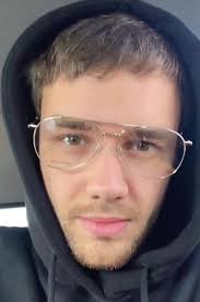 Liam + glasses = my weakness #liampayne #liam #payne #payno #liampaynepics  #liampaynewearingglasses #1dmember #fypシ