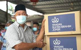 Yayasan sultan ibrahim johor (ysij) yang secara berterusan membantu golongan memerlukan di seluruh johor menerima sumbangan 15,000 botol minyak masak. Bernama Yayasan Sultan Ibrahim Johor Contributes 16 031 Food Boxes To The Needy