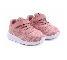 Esta temporada otoño invierno 2020, parece que son dos las nuevas zapatillas de nike que lo van a petar. Playeros Nike Nina Cheap Nike Shoes Online