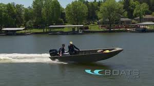 The jon boat is one of the most versatile and popular small boat designs in use, widely used by recreational and commercial boaters alike. 2012 Frontier Jon Mod V Hunting Fishing Boat Boats Com Model Review Lowe Boats Video Youtube