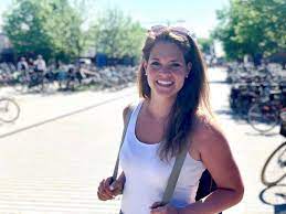 Find more florence schelling news, pictures, and information here. Florence Schelling On Twitter Me As A Student Read More On My Blog Https T Co Mxvmfjkz2m