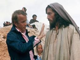 Iisus din nazaret cei din cercul lui de prieteni ar spune că actorul ar fi urmărit de un fel de blestem. A Murit Regizorul Franco Zeffirelli Europa Fm