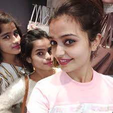 avni verma at Globus, Gomti Nagar,