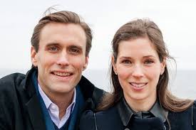 Samantha Ladd's Instagram, Twitter & Facebook