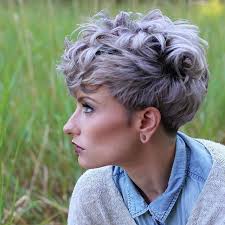 Pixie cut seems to have no limitations. Pin By David Connelly On Extreme Hair Colors Silver Or Grey 01 Hair Styles Messy Pixie Haircut Messy Hairstyles