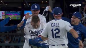 Dalton Rushing hits a walk-off single for the Dodgers