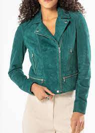 Popularisé par les campagnes publicitaires des grandes marques et par les stars du cinéma, le blouson femme, en cuir ou en jean, plus que tout autre vêtement vous donnera l'air 100% branchée ! Blousons Cuir En Cuir Chevre Ref 101351 Day19 Forest Forest