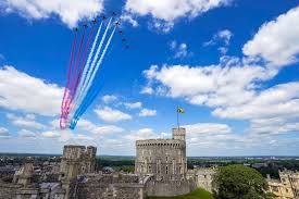 Tickets for the seated stands on horse guards parade are available to the public via an online ballot, which opens in january. Fwbtc9f0ynmczm