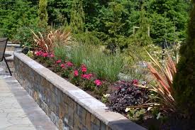 I love how the orange plants sizzle next to the thermometer and clock. Best Wall Planter Ideas Mile Sto Style Decorations