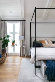 Small rooms, especially bedrooms, can be hard to stage. 75 Beautiful Small Bedroom With A Standard Fireplace Pictures Ideas December 2020 Houzz