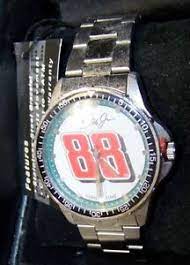 Certainly, junior prides himself on being a student of the history of nascar — and a paint scheme connoisseur. Spielzeit Nascar Herren Armbanduhr Crew Chief 88 Dale Earnhardt Jr Garantie Nib Ebay