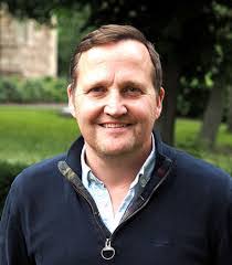 Robert Holdcroft's Instagram, Twitter & Facebook