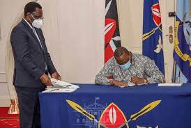 Abdulsamad abdulrahim‏ @abdulsamadz 22 мар. President Uhuru Kenyatta Salary Per Month How Much Uhuru Ruto Will Be Earning After 80 Pay Cut Citizentv Co Ke The Government Has Said It Needs Stephineo Fetus