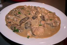 C'est difficile les ris de veau, très compliqué et tout et tout!! Ris De Veau Aux Morilles Moulin A Poivres