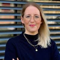 Laura Emmerich's Instagram, Twitter & Facebook