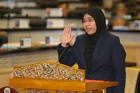 Sejenis manusia yang bila tersalah tulis, akan koyak kertas dan tulis semula. Official Portal Of The Parliament Of Malaysia