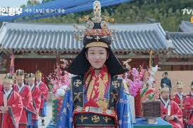 Queen sub indo, streaming drama korea terbaru gratis download film korea full movies subtitle indonesia. Sinopsis Drakor Mr Queen Antara News