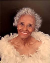 Jeanette Tucker's Instagram, Twitter & Facebook