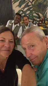 Make sure you stop at Rendezvous bar right near lobby and meet Alberto and  Yeuri bartenders. They are the best in all of Secrets resorts!