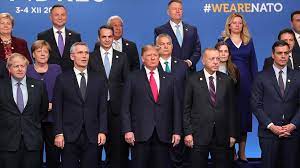 Nato genel sekreteri jens stoltenberg zirve öncesinde yaptığı açıklamada temkinli konuşarak, zirve atlantik ötesi ilişkilerin gücünün tartışmaya açıldığı bir dönemde yapılıyor. Nato Liderler Zirvesi Basladi