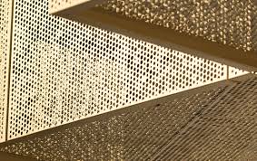 En effet, nos habillages de gardes corps doivent être avant tout sécurisant pour vous. Toles Perforees Decoratives Sur Mesure Metal Design Concept