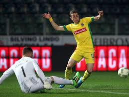 Diogo josé teixeira da silva (massarelos, portugal, 4 de diciembre de 1996), más conocido como diogo jota, es un futbolista portugués que juega en la posición de delantero para el liverpool f. Diogo Jota Despede Se Do Pacos Pode Nao Ser Um Adeus Mas Um Ate Ja Maisfutebol
