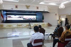 Examples of translating «keselamatan» in context: Terkait In English