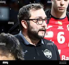 Frank Bonelli's Instagram, Twitter & Facebook